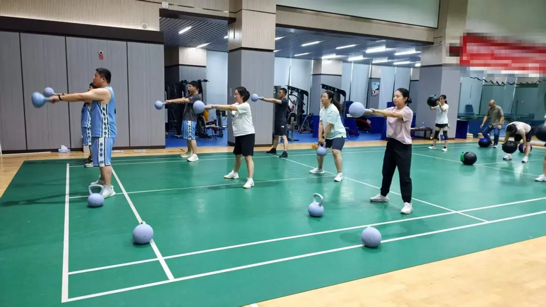 On-site corporate fitness class